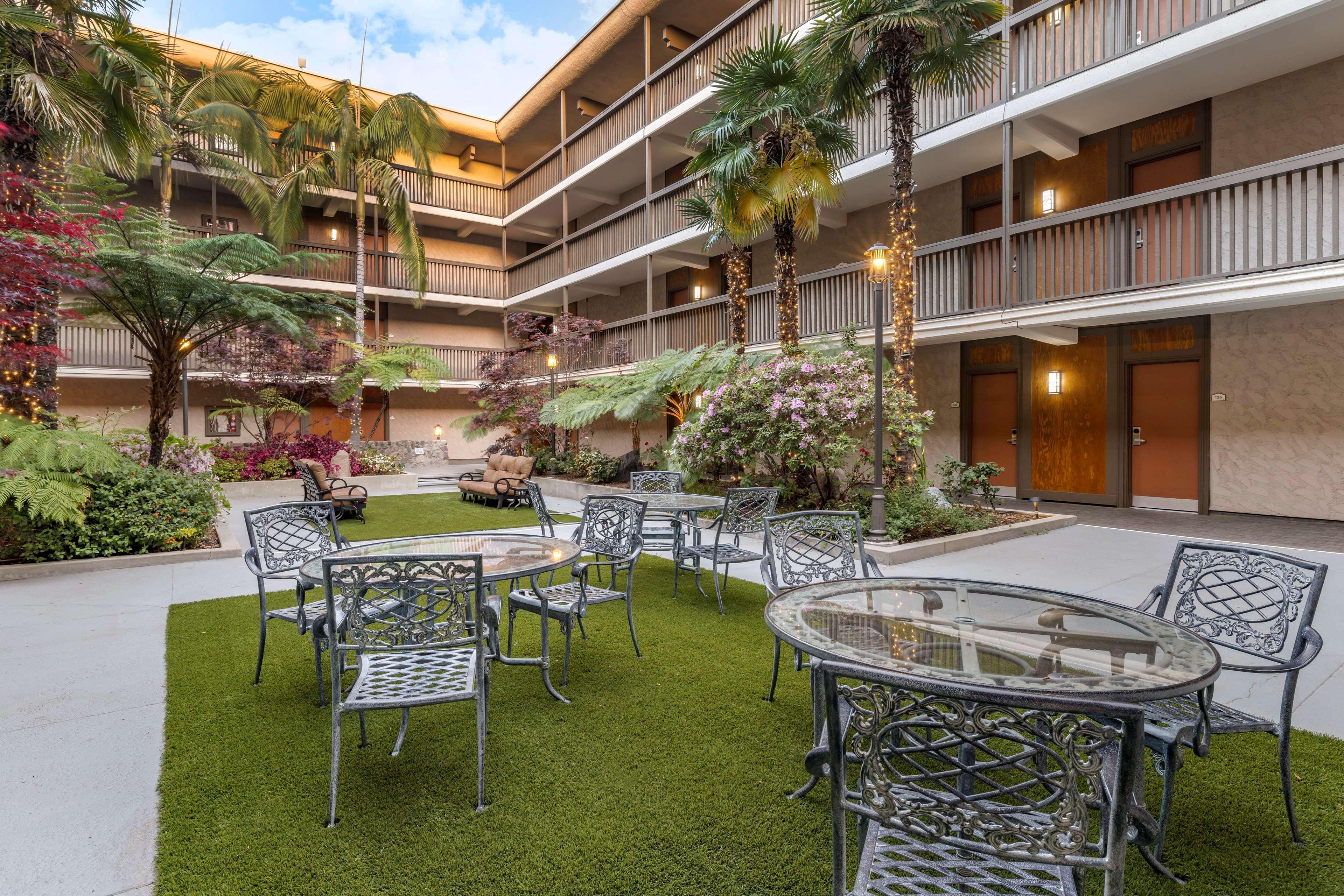 Best Western Plus Thousand Oaks Inn Zewnętrze zdjęcie